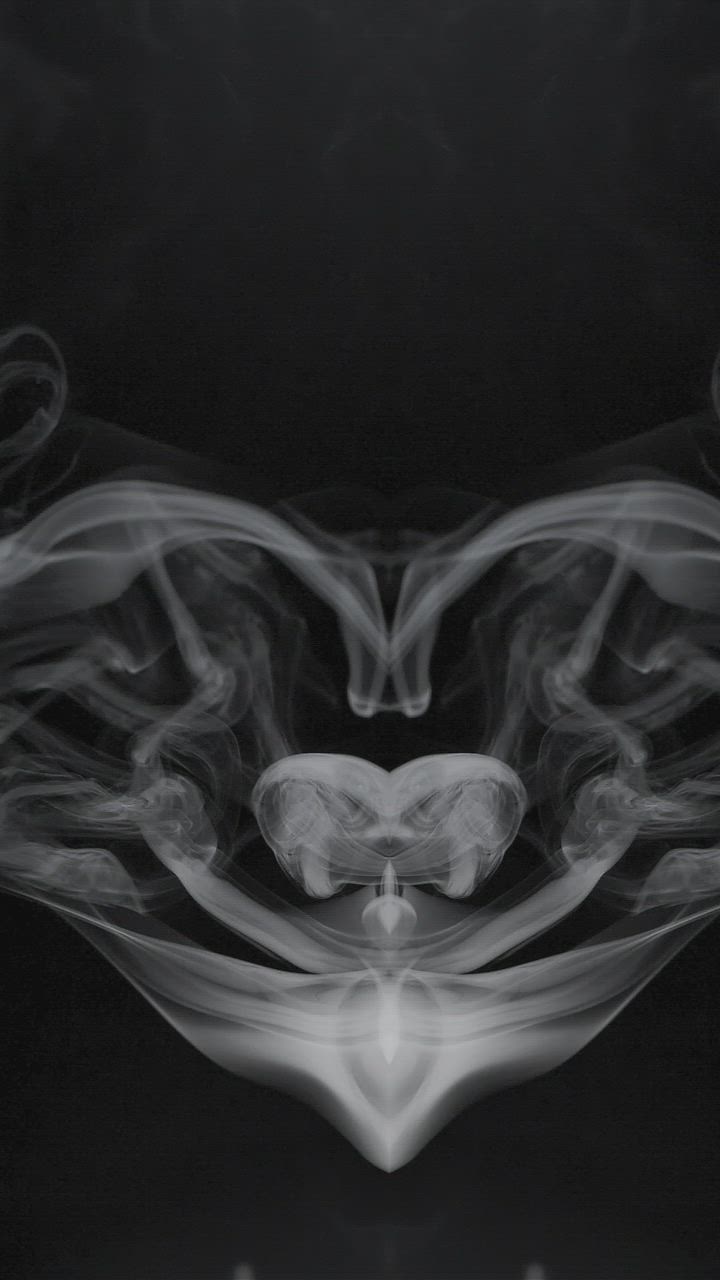 黑色背景上的抽象烟雾视频模板素材完整版免费下载