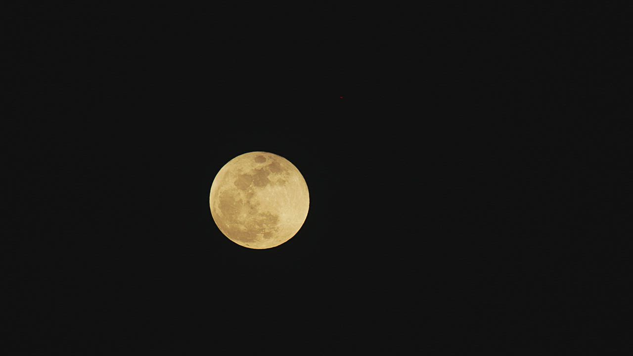 月亮在夜空中升起视频模板素材完整版免费下载