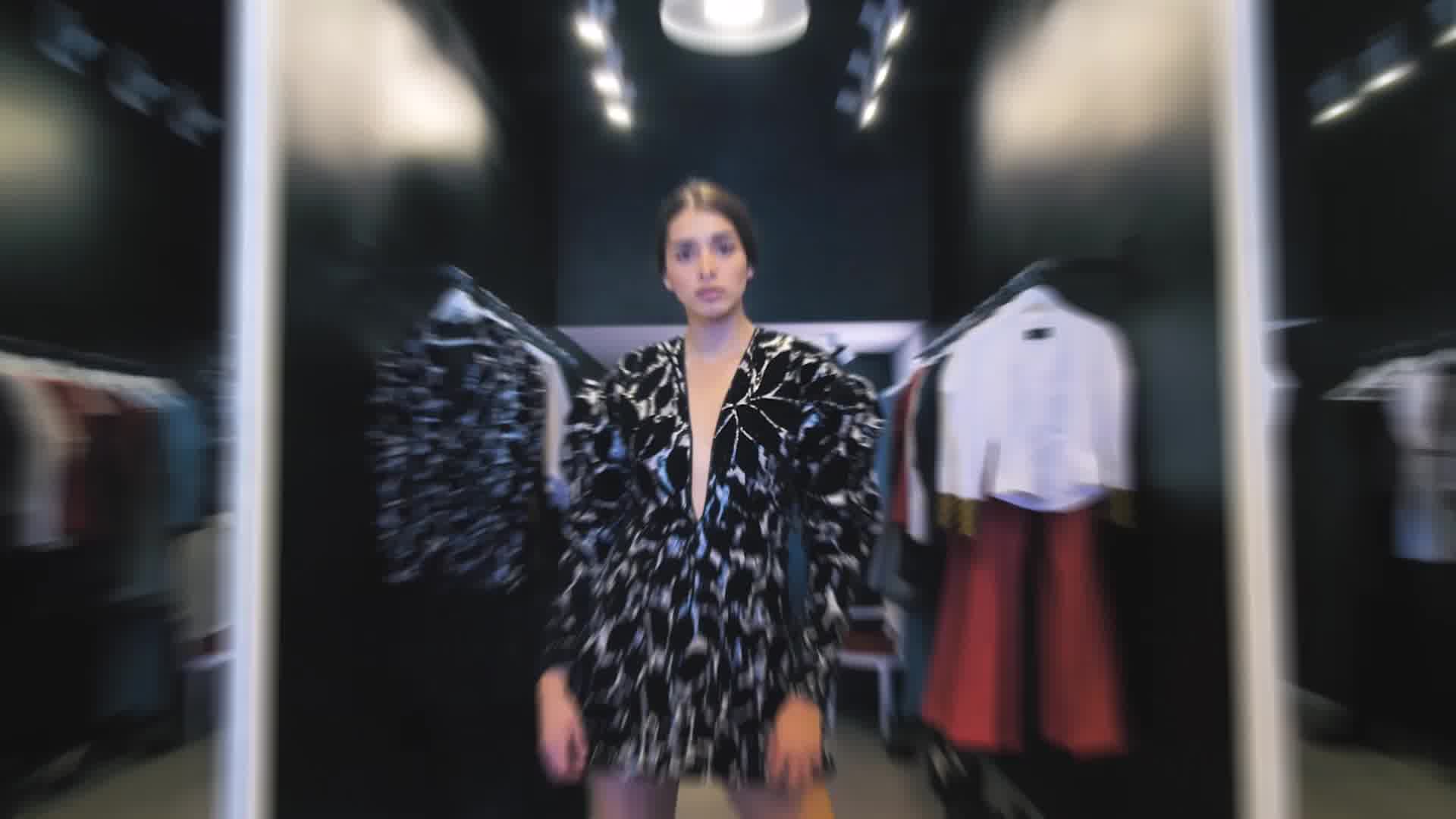 向外缩放和反弹过渡视频模板素材完整版免费下载